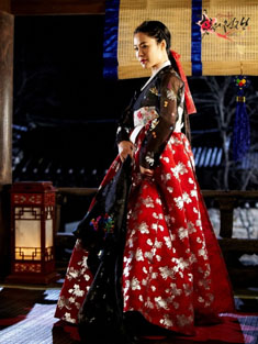 宮中殘酷史 花的戰爭