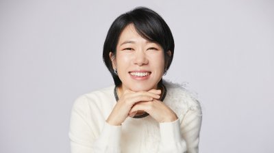 廉惠兰在朴赞郁导演新片中出道25年来首拍床戏