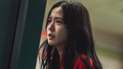 【演员】金智秀《雪滴花》后以《新乌托邦》女主回归，美貌与演技引发讨论