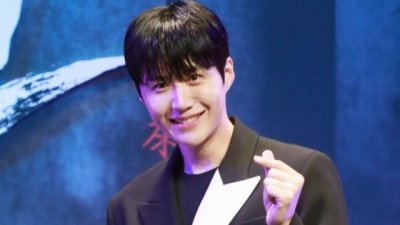 【新闻】演员金宣虎决定离开现所属经纪公司