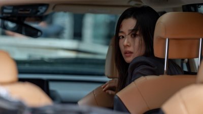 《暴风圈》正在热映精彩不断，在怀疑和信任之间绽放的化学反应